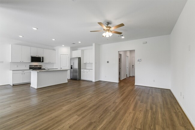 Photo - 13610 Pine Dr