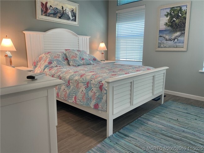 Photo - 118 NE Bay Dr