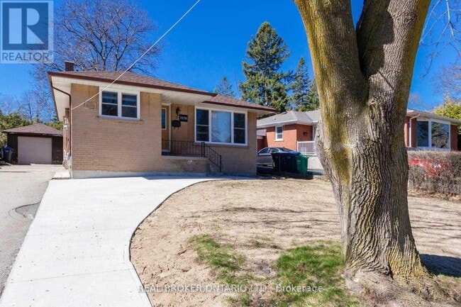 Photo - 2276 Bostock Crescent