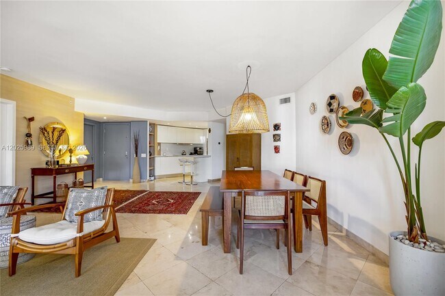 Photo - 701 Brickell Key Blvd Unidad 512