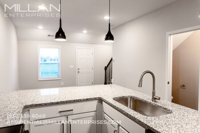 Photo - 208 Drayton Dr.