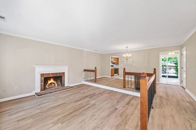 Photo - 439 Wynridge Dr