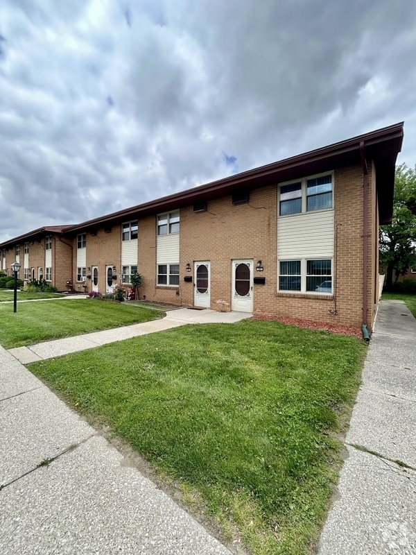 Building Photo - 783 N Macomb St Rental