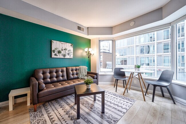 Photo - 155 Yorkville Ave Unité SI ID1513145P