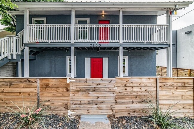 Building Photo - 2103 Rosewood Ave Rental