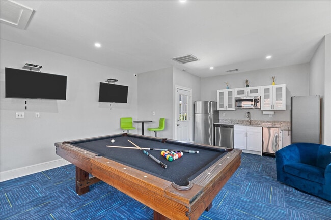 Madison at Melrose apartments — community photo