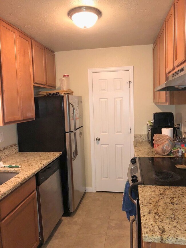 Photo - 2 bed 2 bath condo in a Central East Boulder location. Perfecting for Commuting! Unidad 695 Manhattan Drive