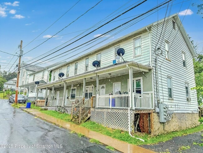 Building Photo - 3 Miller St Rental