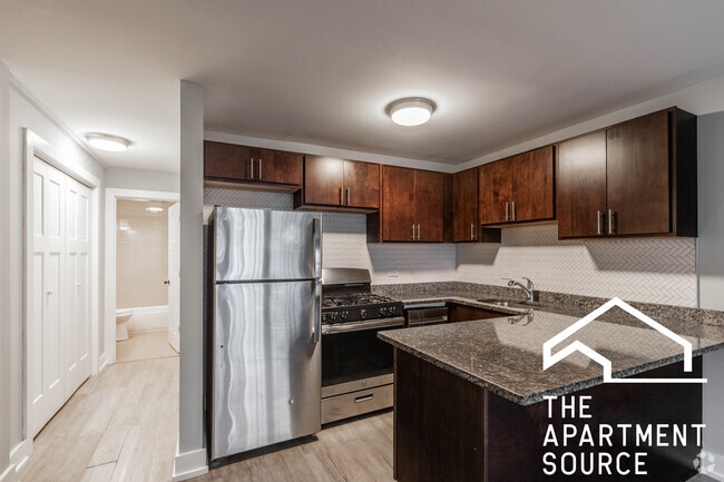 Building Photo - 1435 N Dearborn St Unit B2 Rental