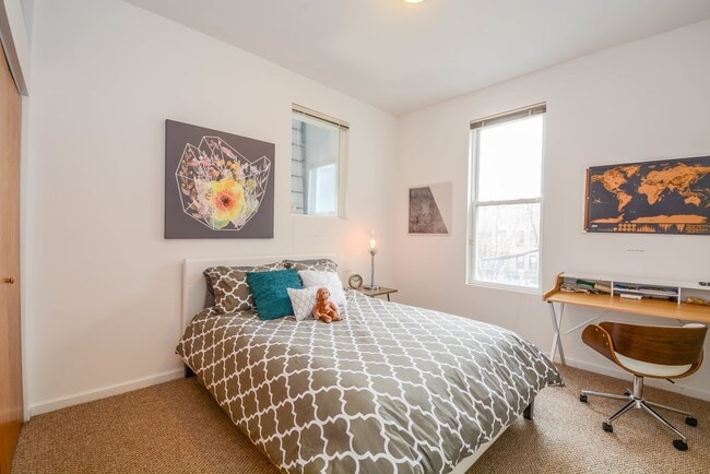Photo - 1407 N Wicker Park Ave Unidad 1