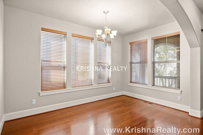 Photo - 11322 NW Kimble Ct