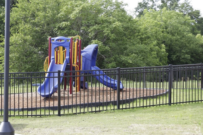 Photo - Highland Crossing