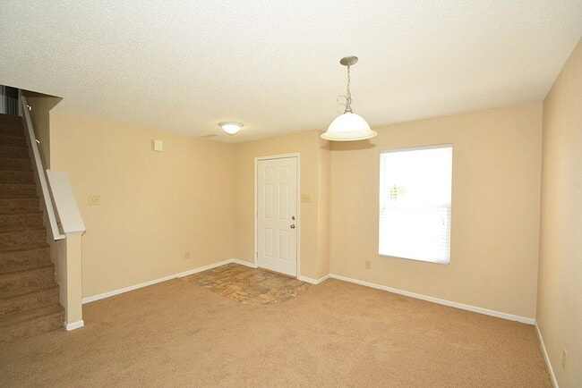Photo - 5660 Grassy Bank Dr