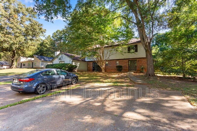 Photo - 5005 Hawthorne Ct