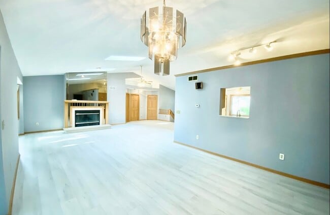 Photo - 3121 Carefree Dr