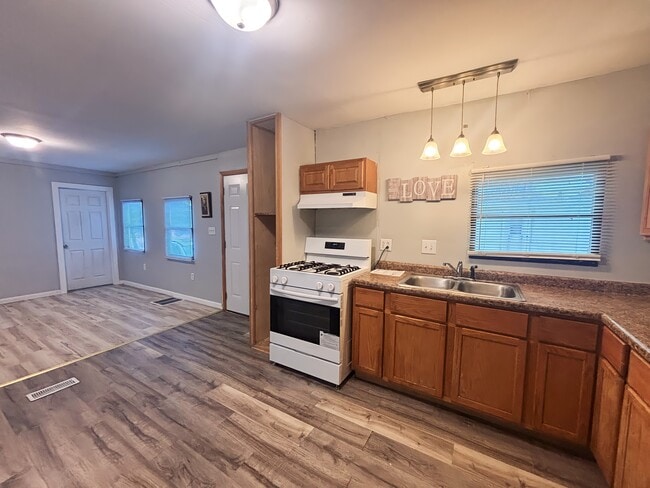 Photo - 711 N 19th St