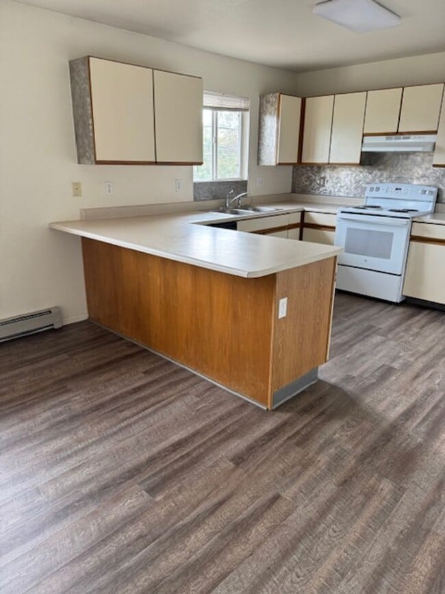 Photo - 2108 E 14th St Unit B