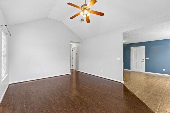 Photo - 1459 Bedrock Dr