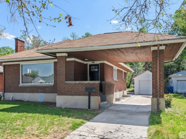 Building Photo - 2664 Brinker Ave