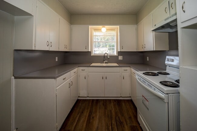 Photo - Move in Ready in 77705! 3 bed - 1.5 bath ready to be your new home.