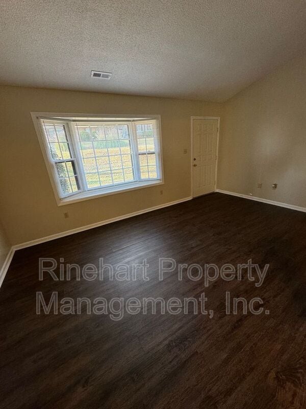 Photo - 470 Kimbrell St