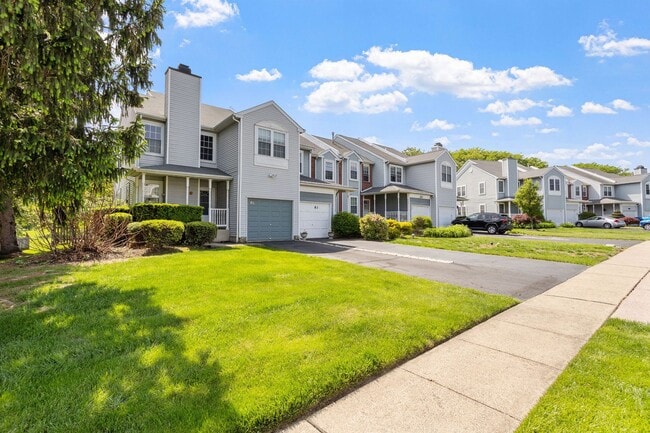 Photo - 3 Bd / 2.5 Bth Council Rock Townhome