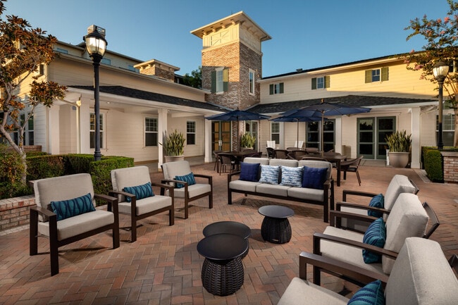 Coventry Court Luxury Senior apartments — community photo - Coventry Court Luxury Senior