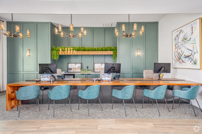 Clubroom - Ellis at Huntcrest