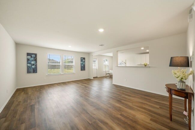 Photo - 13766 Prospector Post