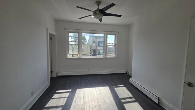 176 Bartholdi Ave Unit 2