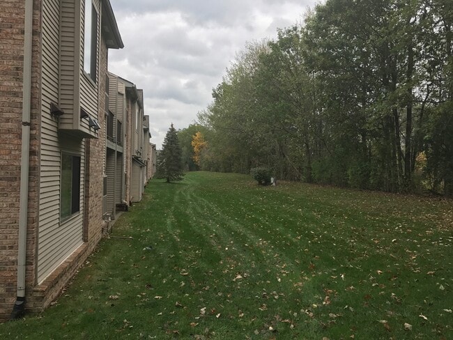 Photo - 42825 Lilley Pointe Dr Unidad 42825