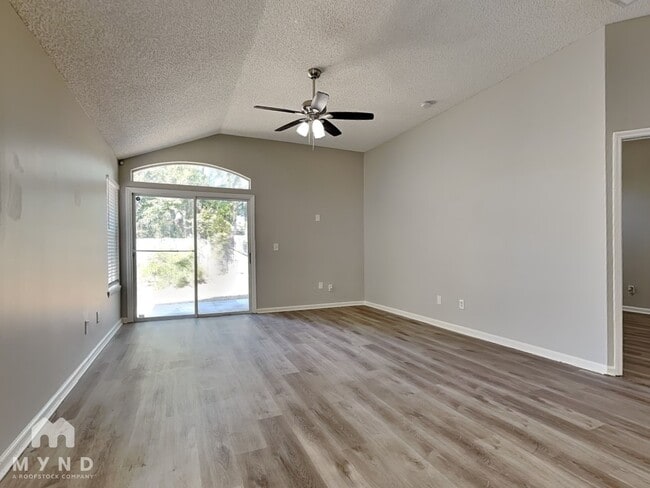 Photo - 4303 Campus Hills Cir