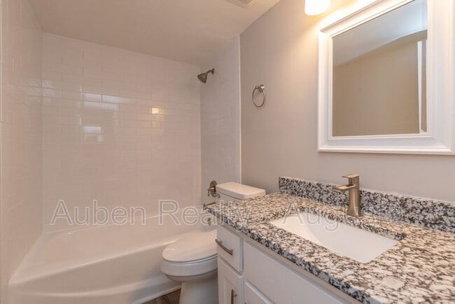 Photo - 1602 Johns Rd