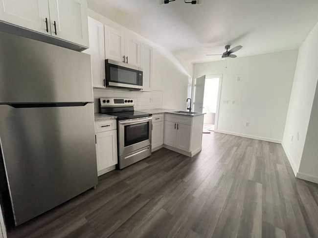 Photo - 6145 Lansdowne Ave Unit 6145 Landsdowne Avenue, Apt. 1