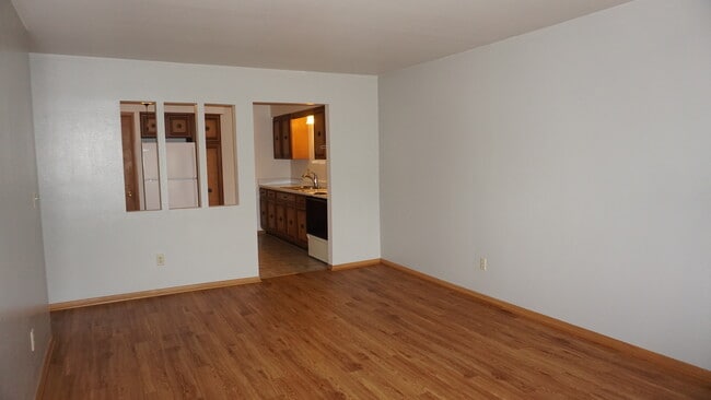 Photo - Hartwell Place Apartments