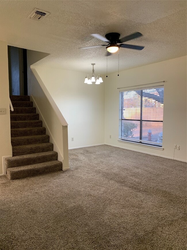 Building Photo - 3766 Tanglewilde St Unit True