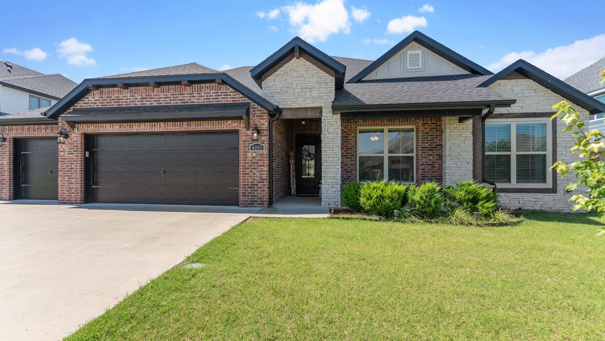 Photo - 4103 SW Wheatgrass Blvd