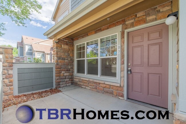 Photo - 14300 Waterside Ln