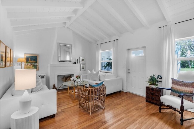 Photo - 4072 Park Ave