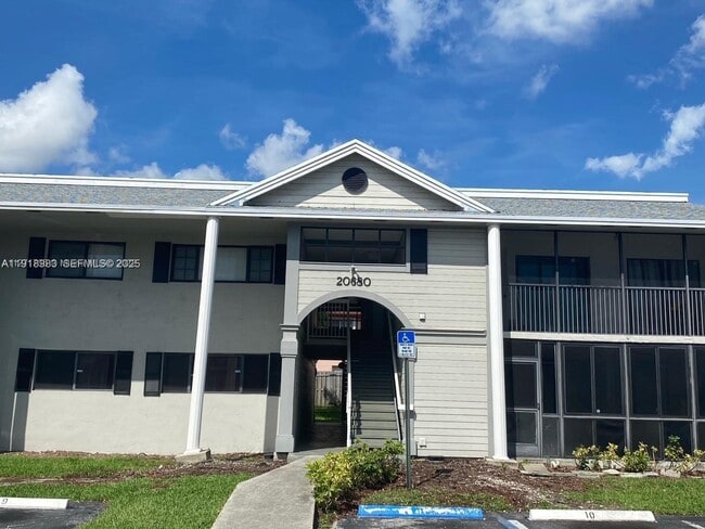 Photo - 20680 NE 4th Ct Unit 106