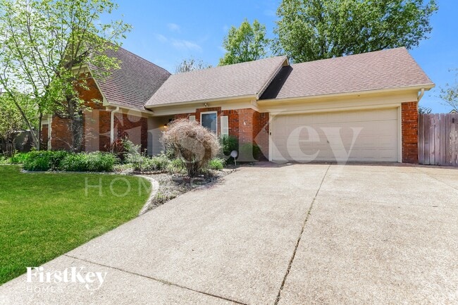Photo - 3707 Oak Forest Dr