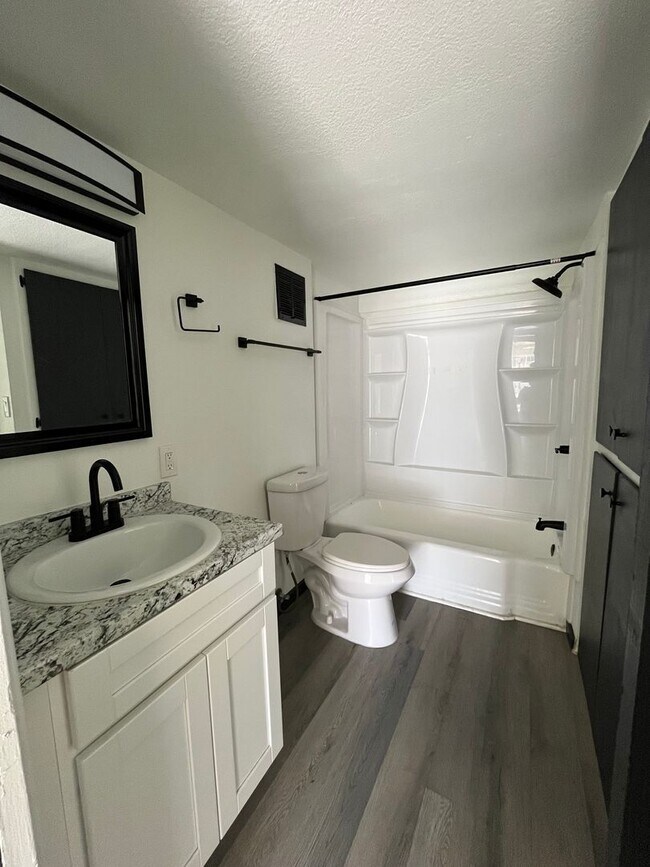 Photo - 60 On Roger Apartments