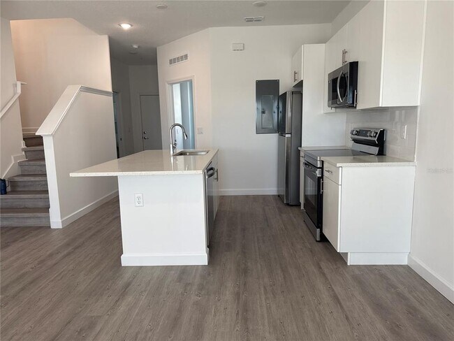 Photo - 420 Famagusta Dr