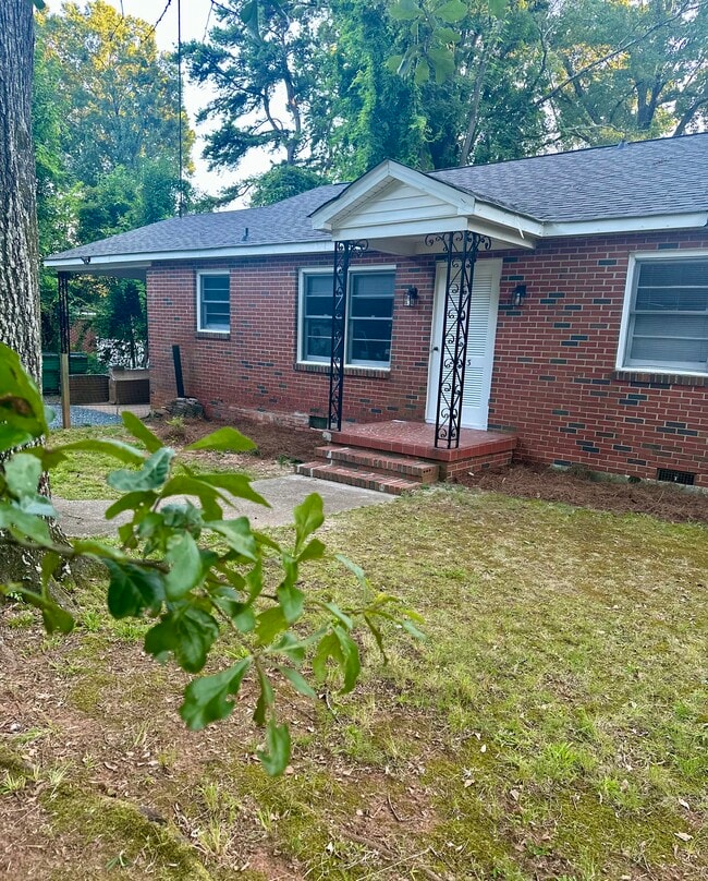Building Photo - 2433 Eargle Rd Rental