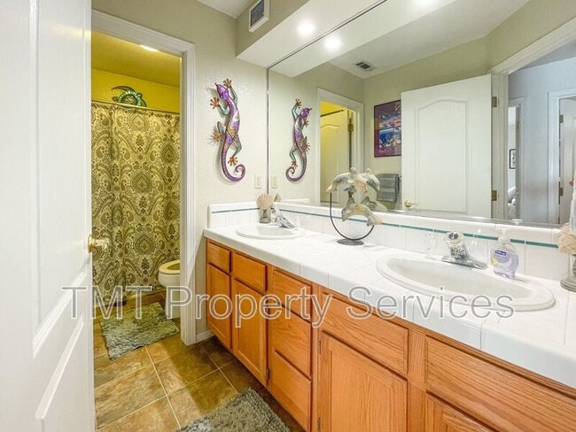 Photo - 9424 Blackswain Pl