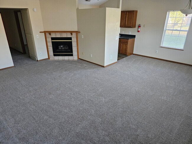 Photo - 3548 Harris Ave NW