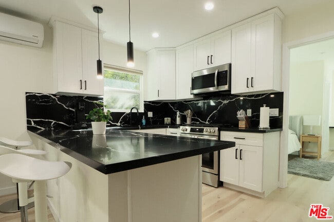 Photo - 345 Huntley Dr
