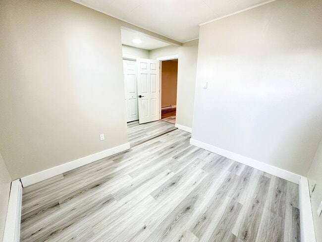 Photo - 140 Adelaide St Unité 2