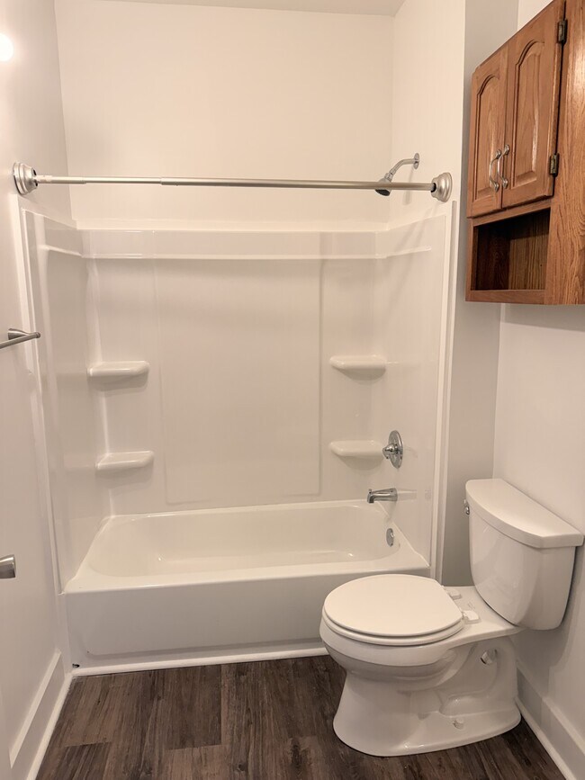 Photo - 841 Hazel St