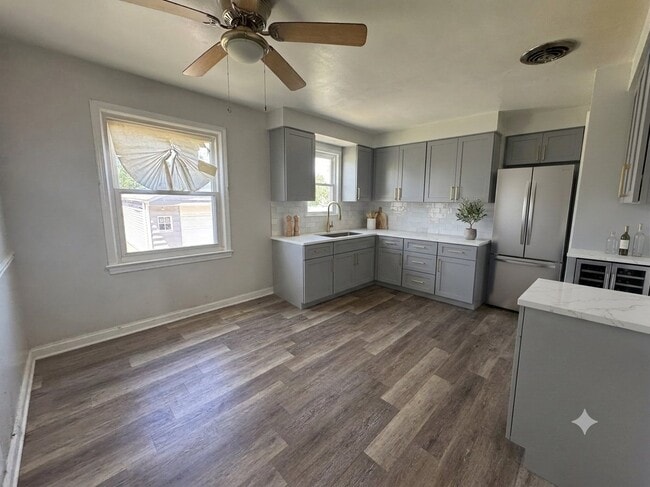 Photo - 11511 Bradwell Rd